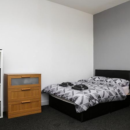 Luxurious & Lavish Salford Quays Free Parking Apartman Manchester Kültér fotó